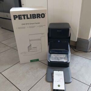Petlibro One RFID Pet feeder with collar tag app control black and grey color